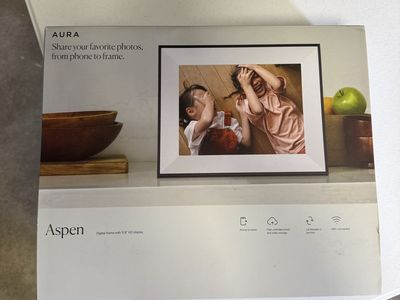 Aura Aspen 12" Carbon Digital Photo Frame with HD Display & WiFi Connectivity