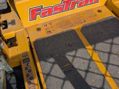 Zero Turn Hustler Turf FasTrak Zero-Turn Lawn Mower - Honda GXV530 Engine