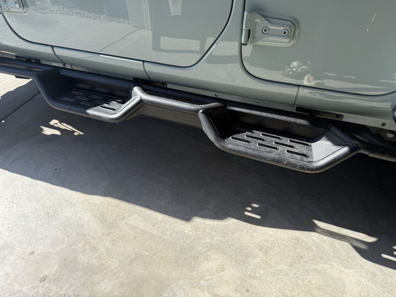 Jeep Wrangler OEM Running Boards / Rock Sliders - Black Side Steps for 4-Door JL/JK