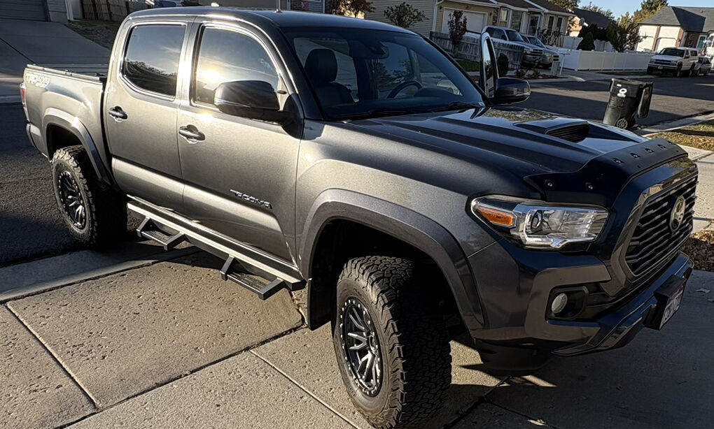 2020 Toyota Tacoma TRD Sport