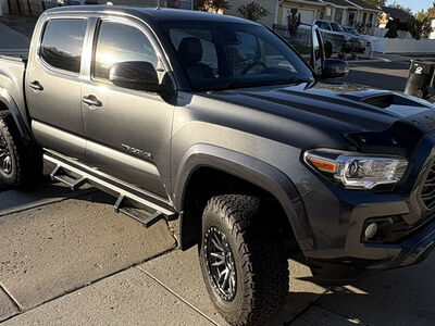 2020 Toyota Tacoma TRD Sport