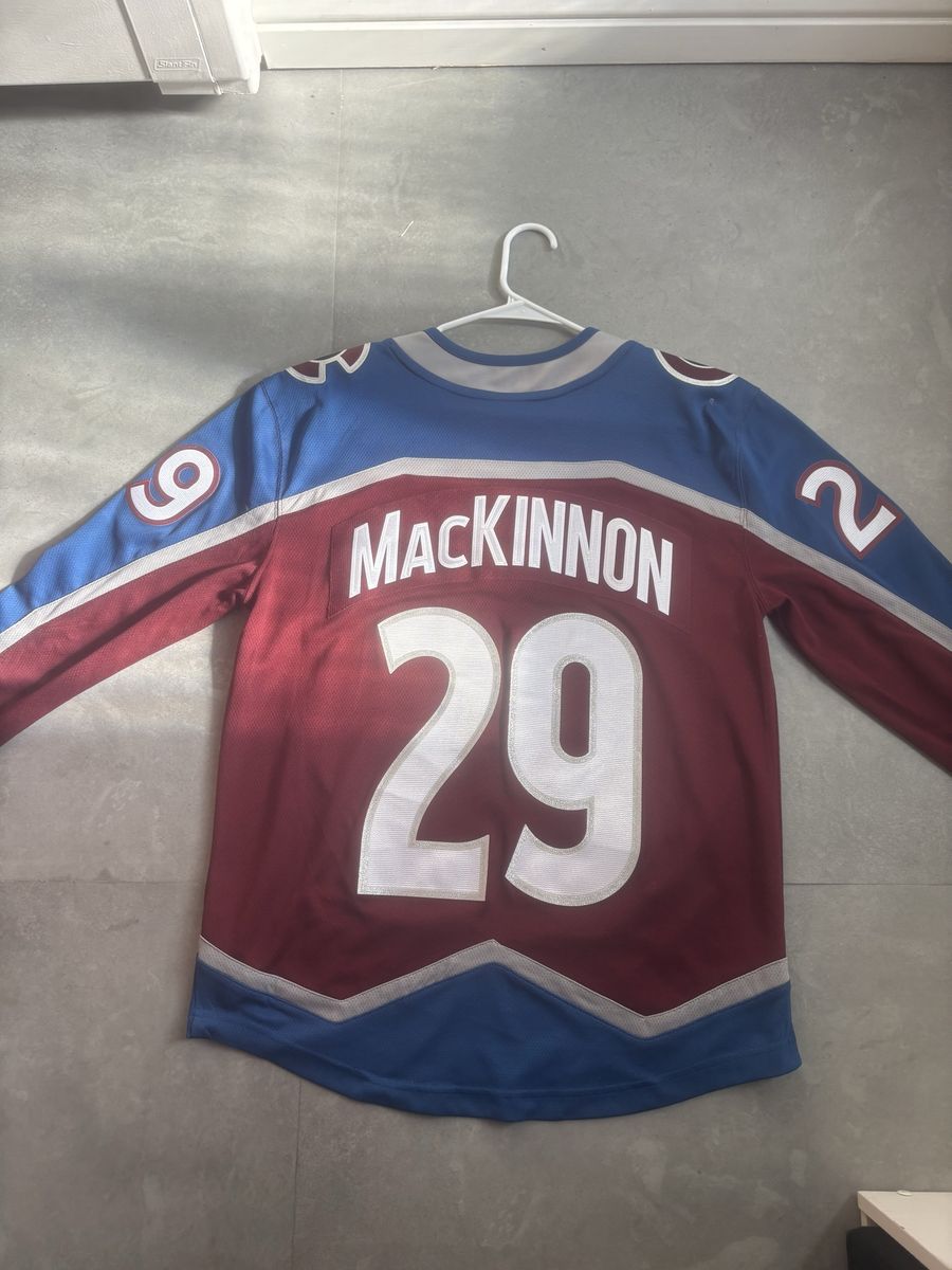 Fanatics Nathan MacKinnon Colorado Avalanche Hockey Jersey Men's XS Authentic