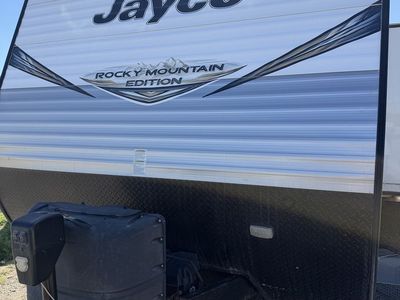 2019 Jayco 28’ Rocky Mountain Baja edition