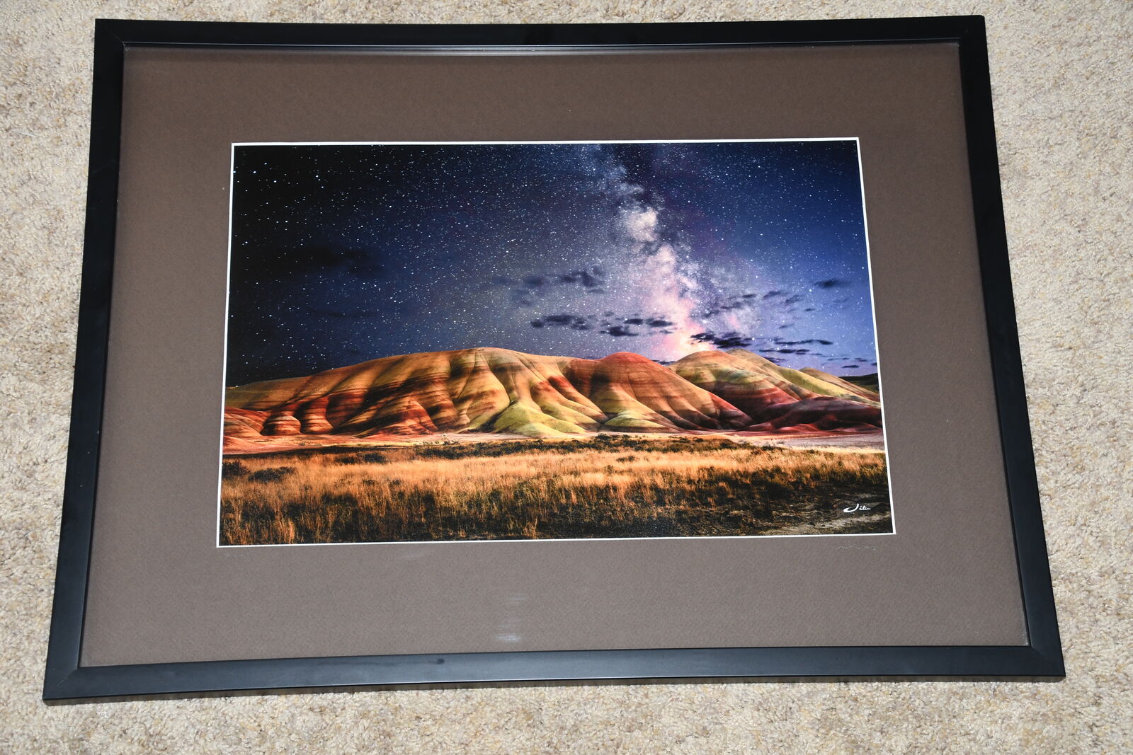 "PAINTED HILLS OREGON" PICTURE ~ 19" x 25" FRAMED ~ BEAUTIFUL!