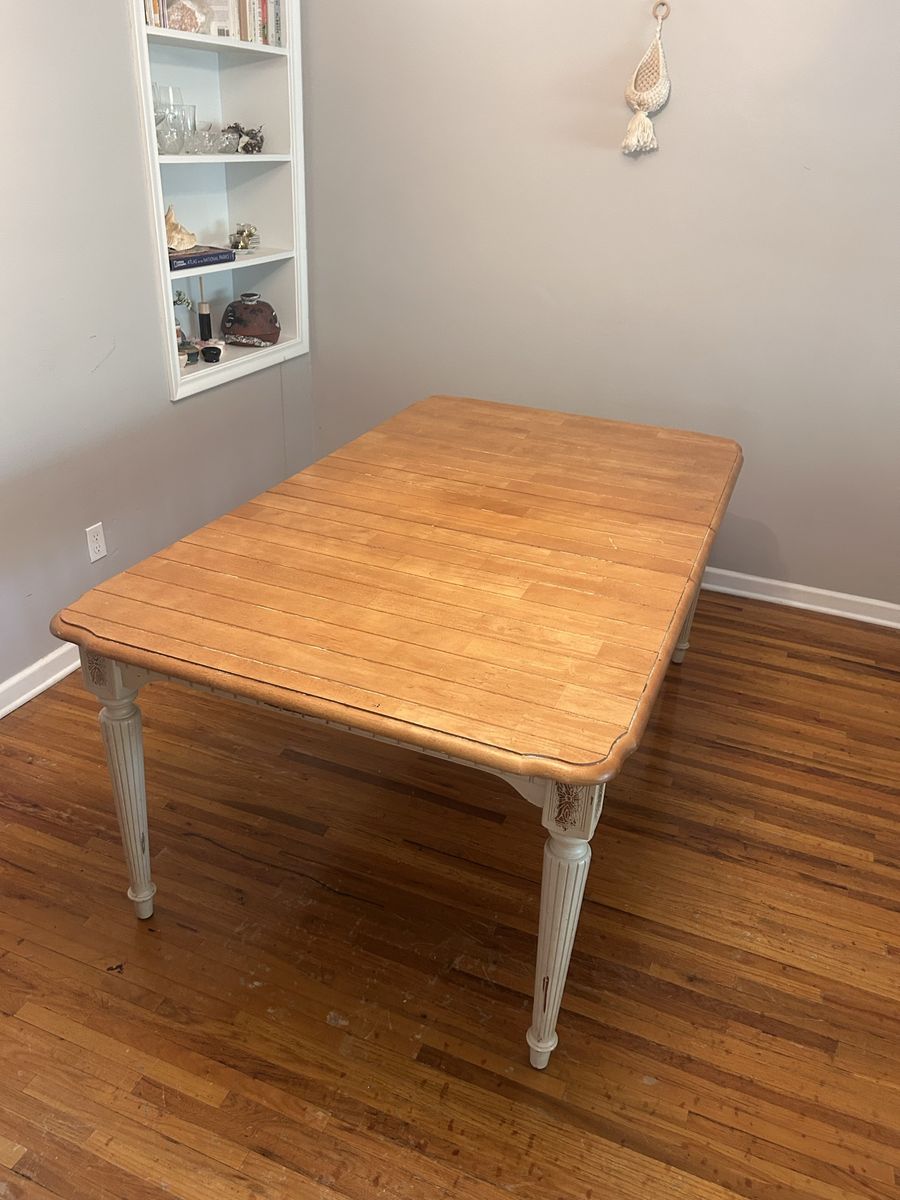 Vintage Farmhouse Dining Table - Extendable