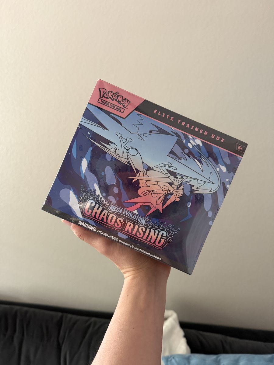 Pokemon Chaos Rising ETB