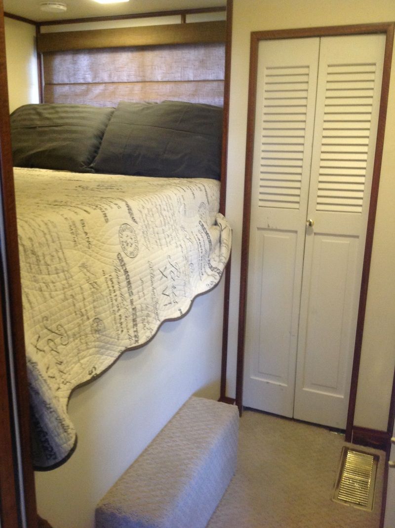 Main image 8