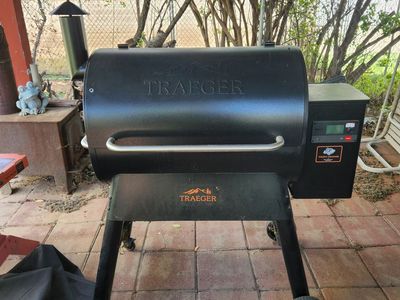 Traeger Pro 780 Pellet Grill — Like New, Barely Used