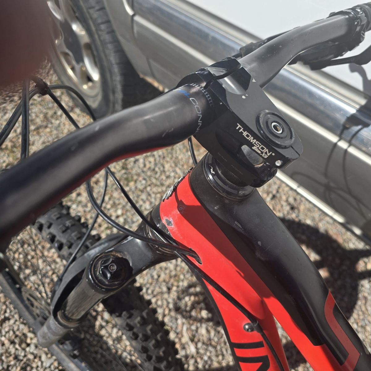 INTENSE T275 MOUNTAIN BIKE USED