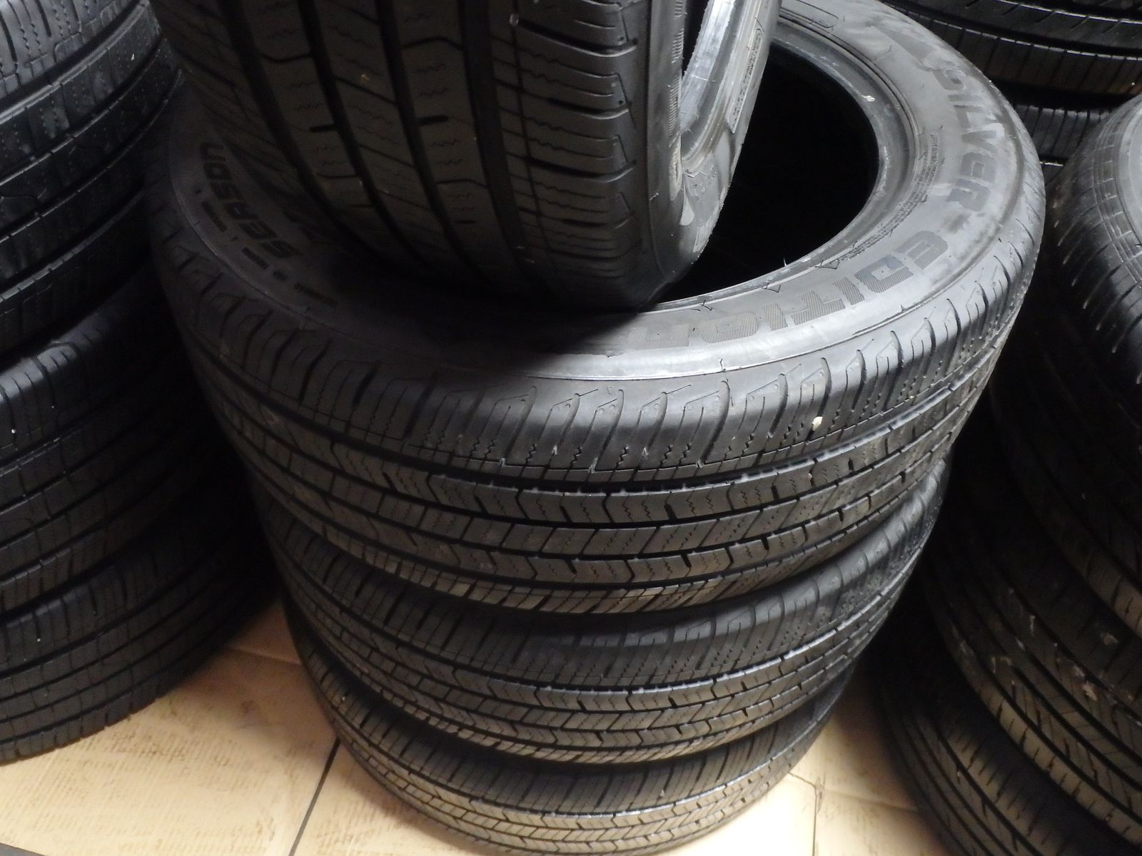 205/55R16 ARIZONIAN SILVER EDITION A/S SET OF USED TIRES
