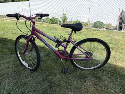 Schwinn Mesa Runner Kids Mountain Bike - Pink, 24-inch Wheels, 21-Speed
