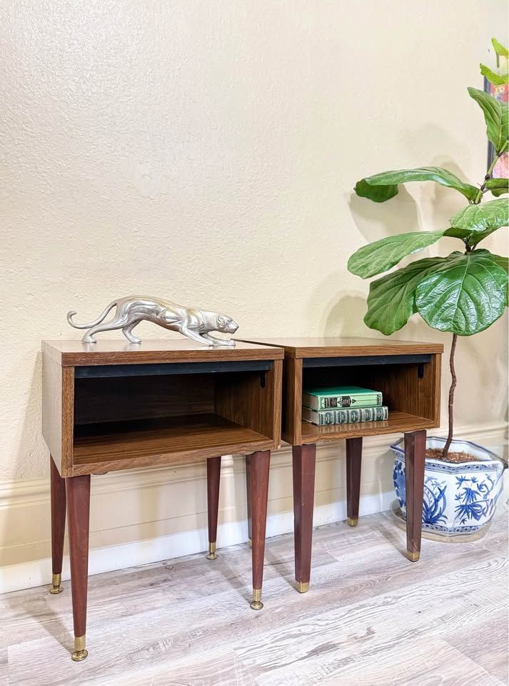 Vintage Set of Mid Century Modern Nightstands | Mid Century Modern End Tables Side Tables