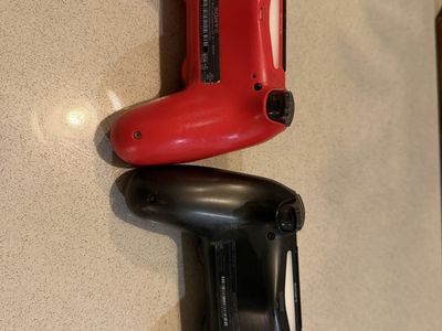 Sony PS4 DualShock 4 Controllers w/ charging dock
