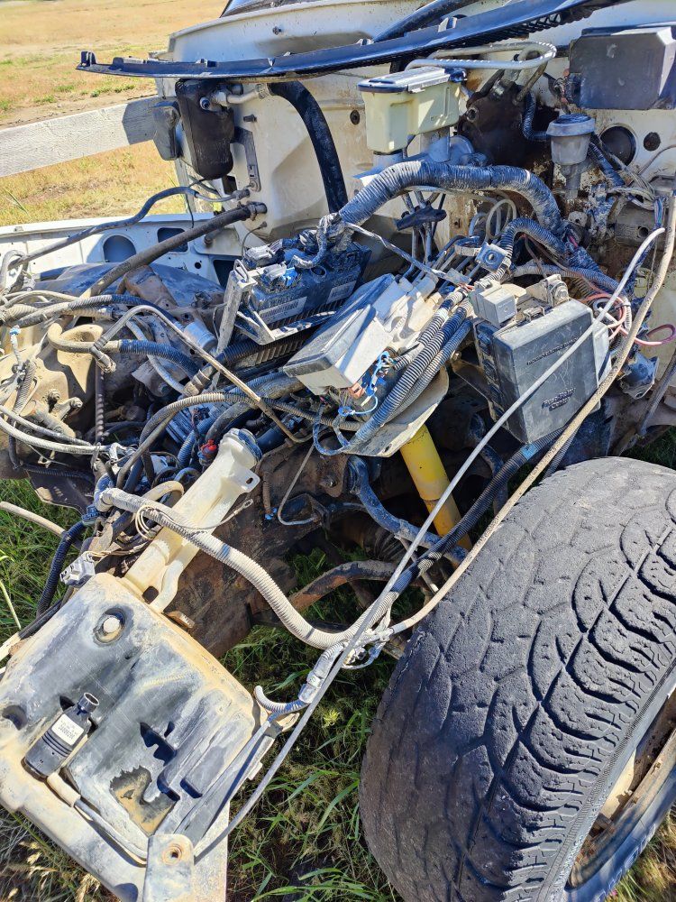 Parting out 1998 GMC Sierra k2500