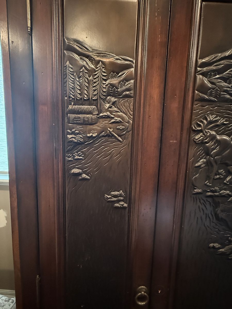 Rustic Carved Wooden Armoire Wardrobe Cabin Lodge Scene Dark Wood Finish Storage Cabinet