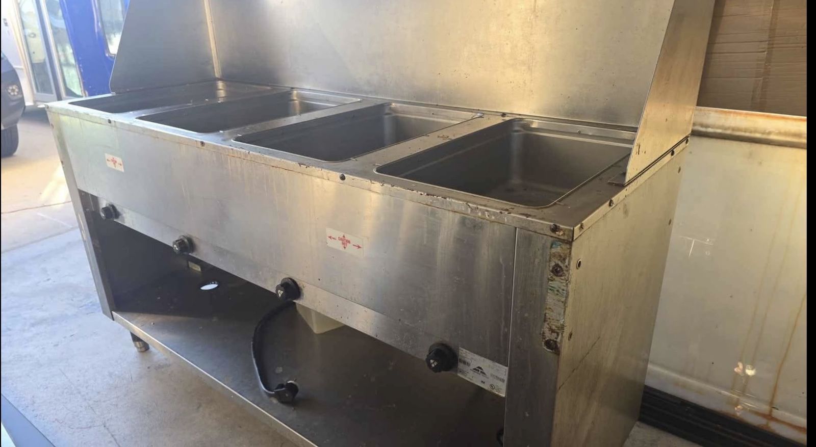 4 Pan Electric Steaming Table