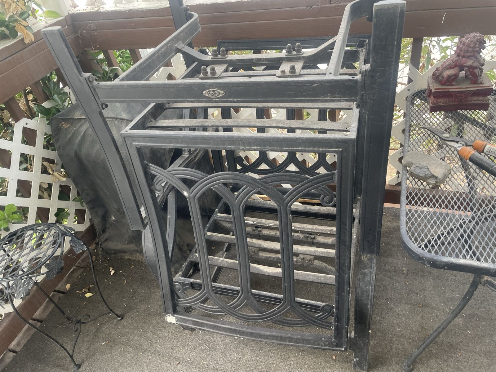 Complete patio furniture with cushions
