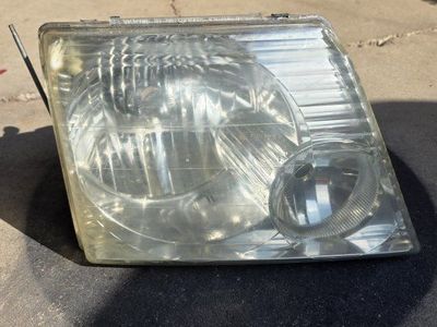 2004 ford explorer headlight OEM passenger side