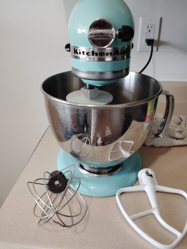 KitchenAid Artisan Stand Mixer in Aqua Sky Blue with Bowl and 3 Attachments