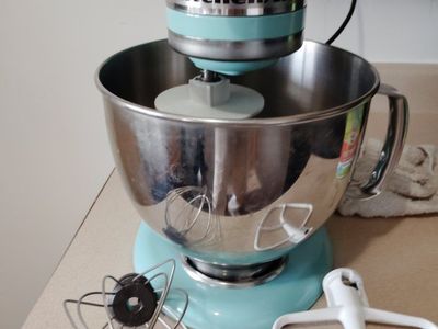 KitchenAid Artisan Stand Mixer in Aqua Sky Blue with Bowl and 3 Attachments