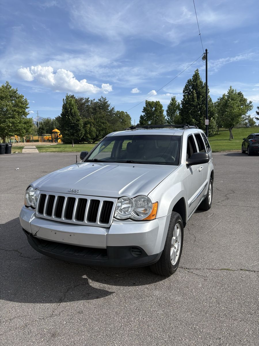 2010 Jeep Grand Cherokee Laredo