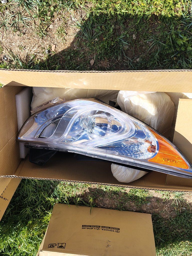 passenger side headlight Hyundai sonata 2011-2015