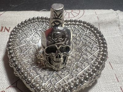 Skull Motif Ring - Silver Tone Fashion Accessory size10/5
