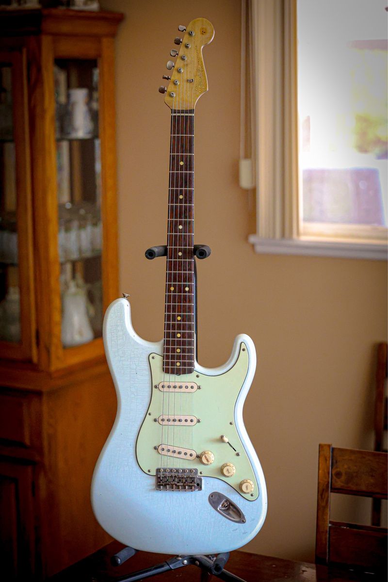 Custom ‘63 Sonic Blue relic Strat copy