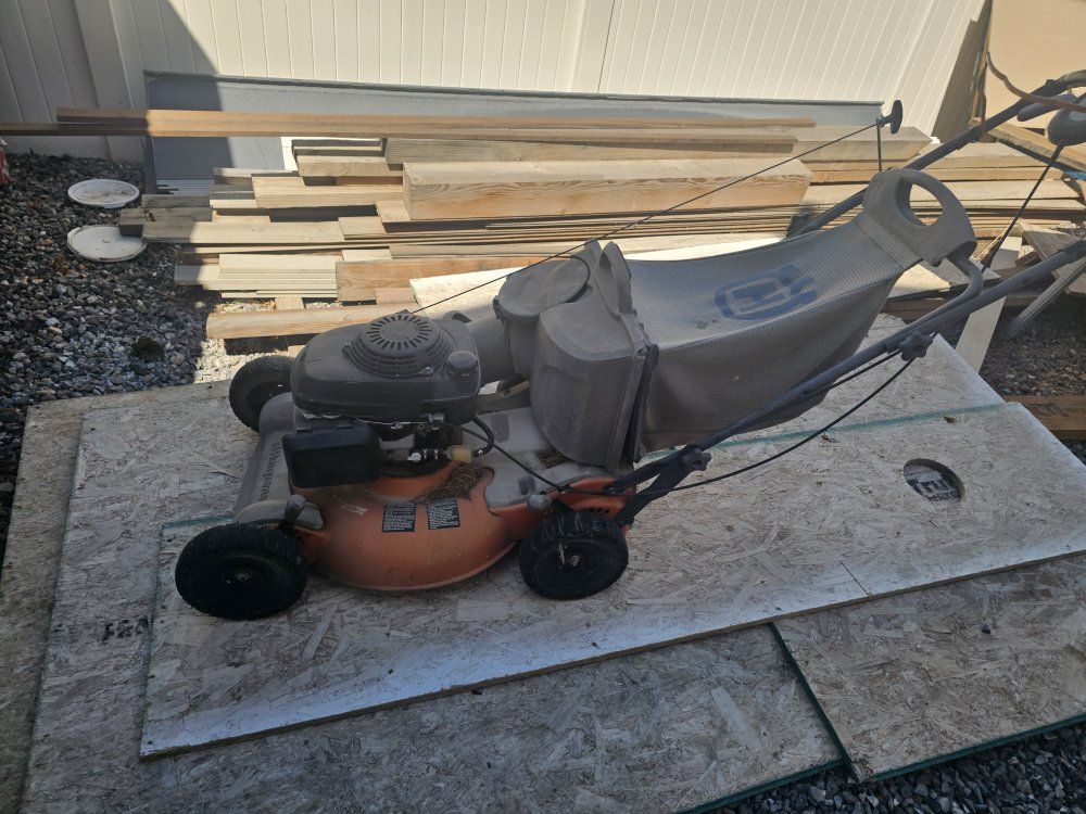 Main image 3