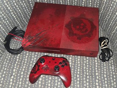 Gears of War 2tb Xbox One S with matching controller! trades considered!