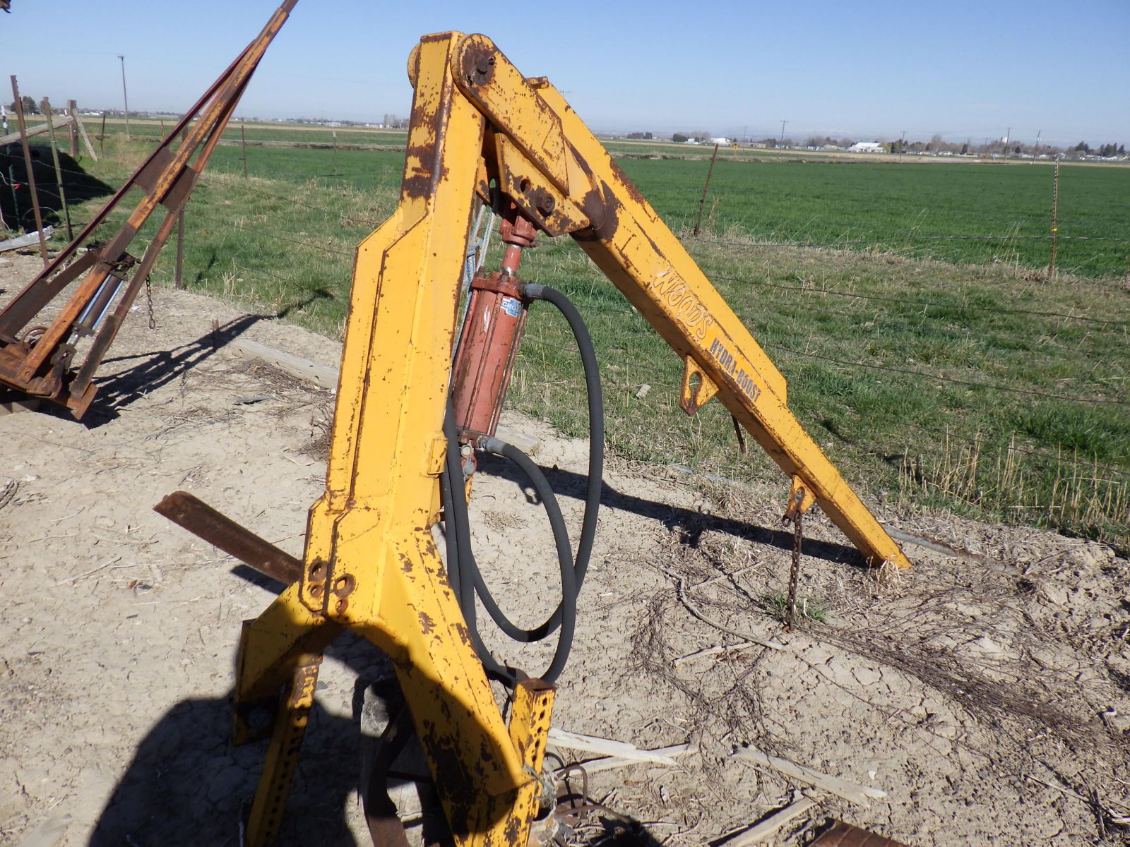 Woods Hydra Boost 3pt. Cherry Picker Host