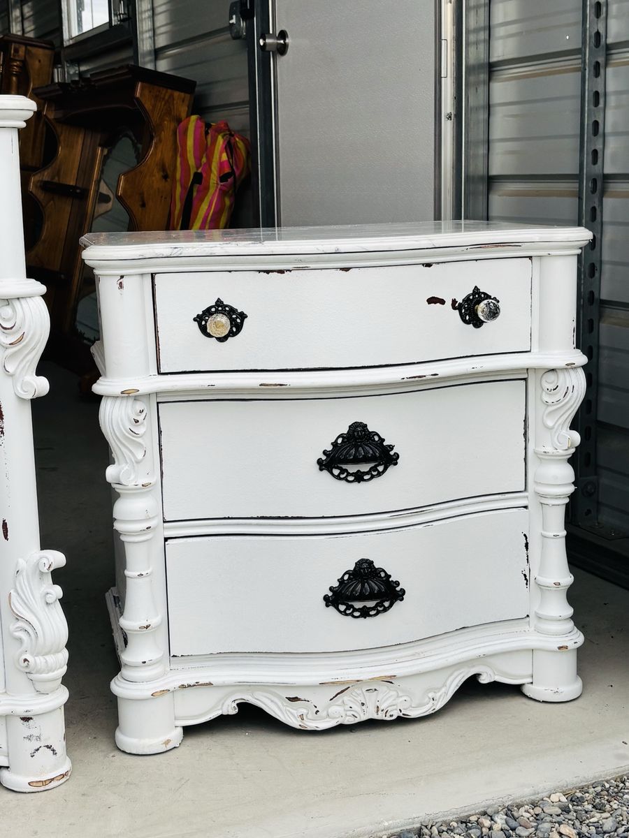 Main image 3