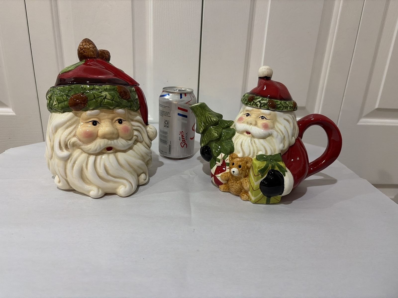 Ceramic Santa Claus Cookie Jar & Teapot Christmas Holiday Decor Set