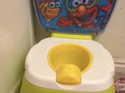 Sesame Street Elmo Potty Training Chair Toilet