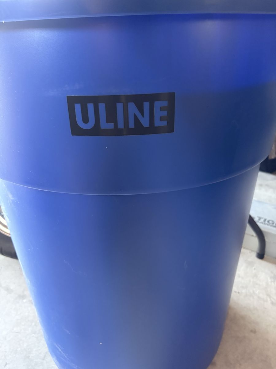 Rubbermaid BRUTE & ULINE Commercial Utility Trash Cans
