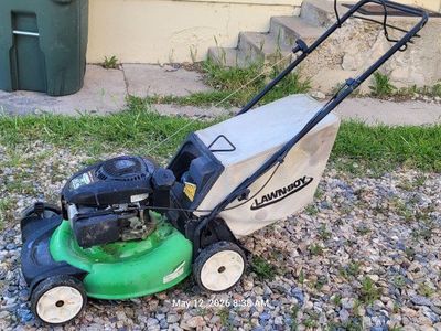 lawn mower self propelled good working conditions