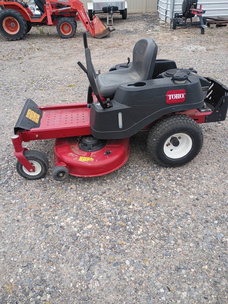 Toro SS4200 zero turn mower