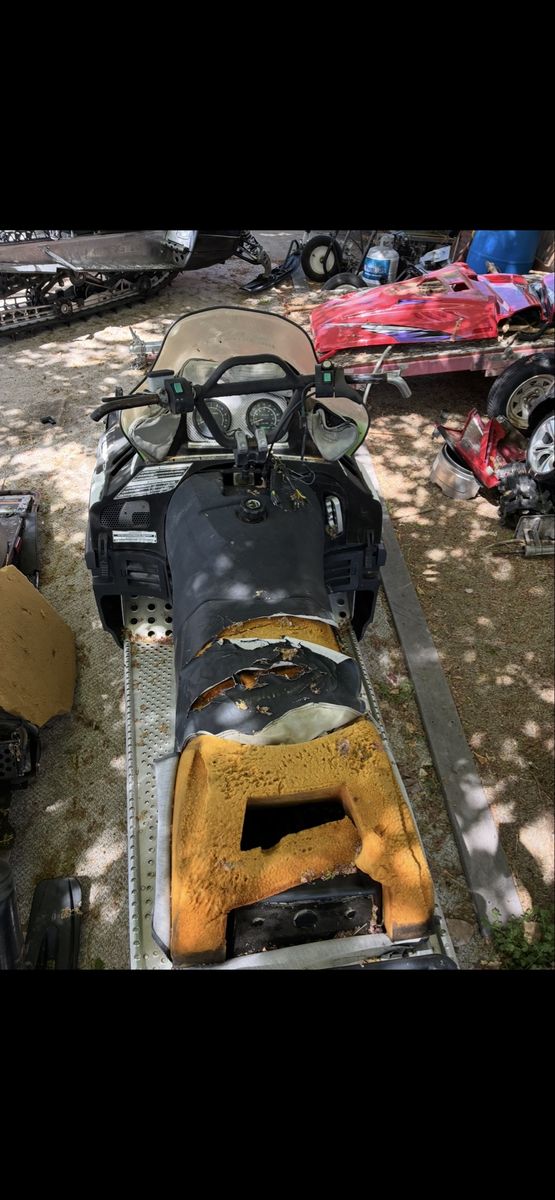 Main image 3