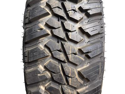 1 NOS CENTENNIAL MUD HOG M/T BSW LT 275 65 18 123/120Q 10PLY MUD TERRAIN TIRE L1827565E252