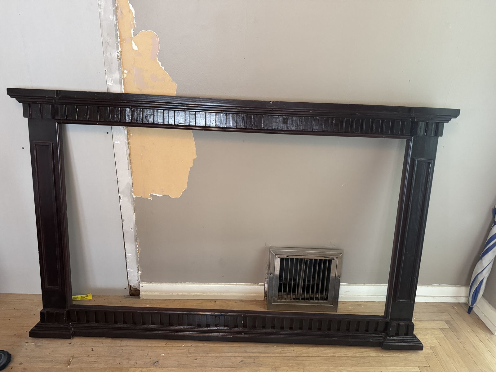 6 feet by 4 feet Prairie Style Frame Wood  free