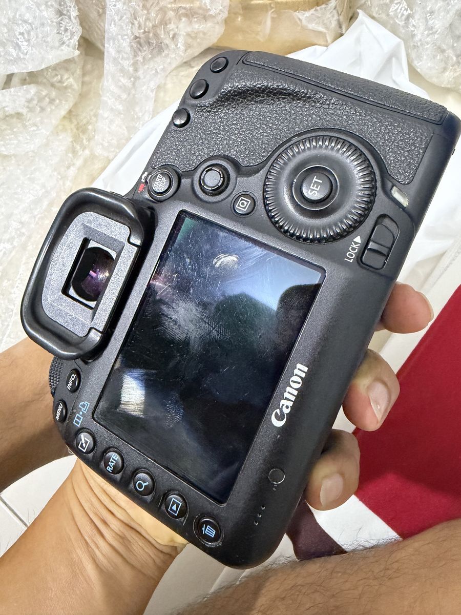 Main image 4