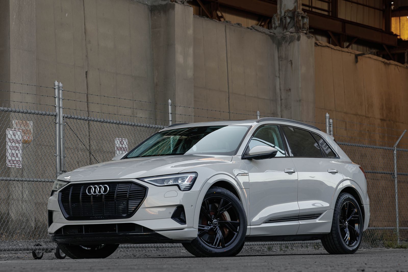 2021 Audi e-tron SUV quattro Premium