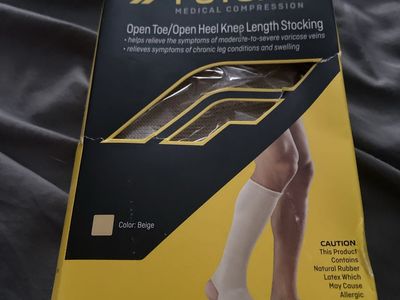 3M Futuro Medical Compression Open Toe/Heel Knee Length Stocking - Beige, 1 Stocking