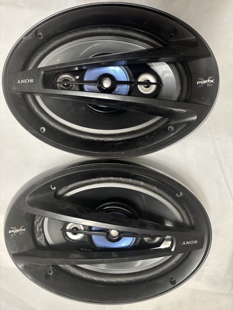 2 Sony Speakers 6x9 XS-R6944 Peak Power 300W