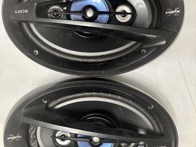 2 Sony Speakers 6x9 XS-R6944 Peak Power 300W