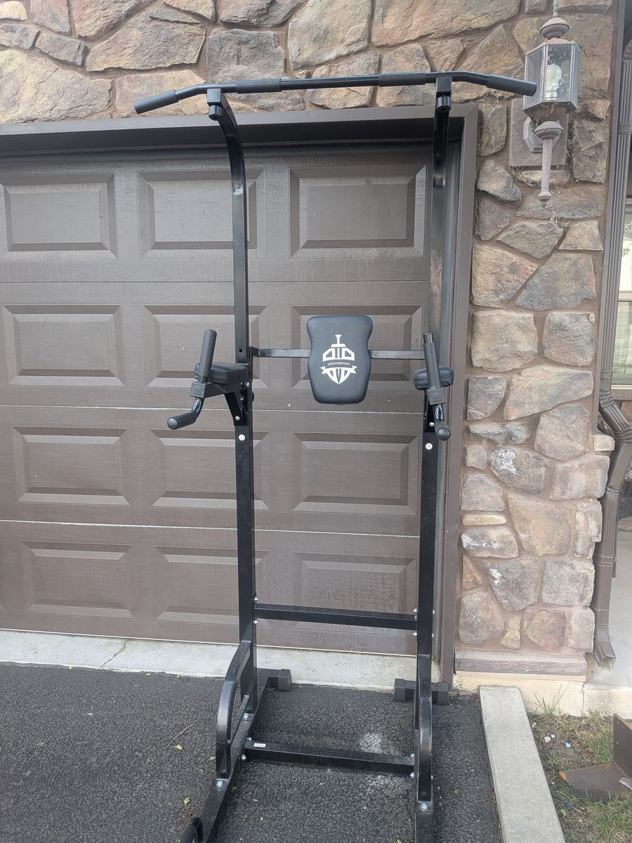 Power tower pull up bar dips