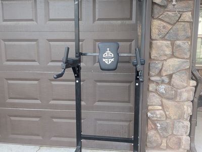 Power tower pull up bar dips