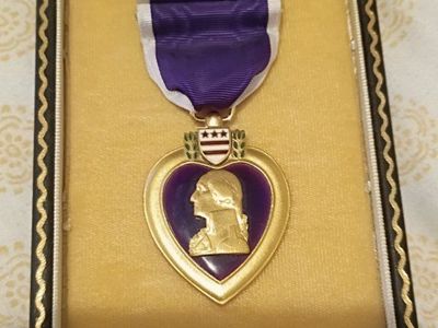 Authentic Purple Heart Medal w/ Original Presentation Box - Military Award Collectible