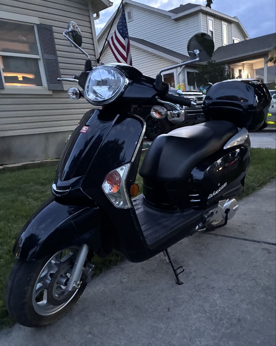 KYMCO Like Motor Scooter with Rear Storage Trunk - Black
