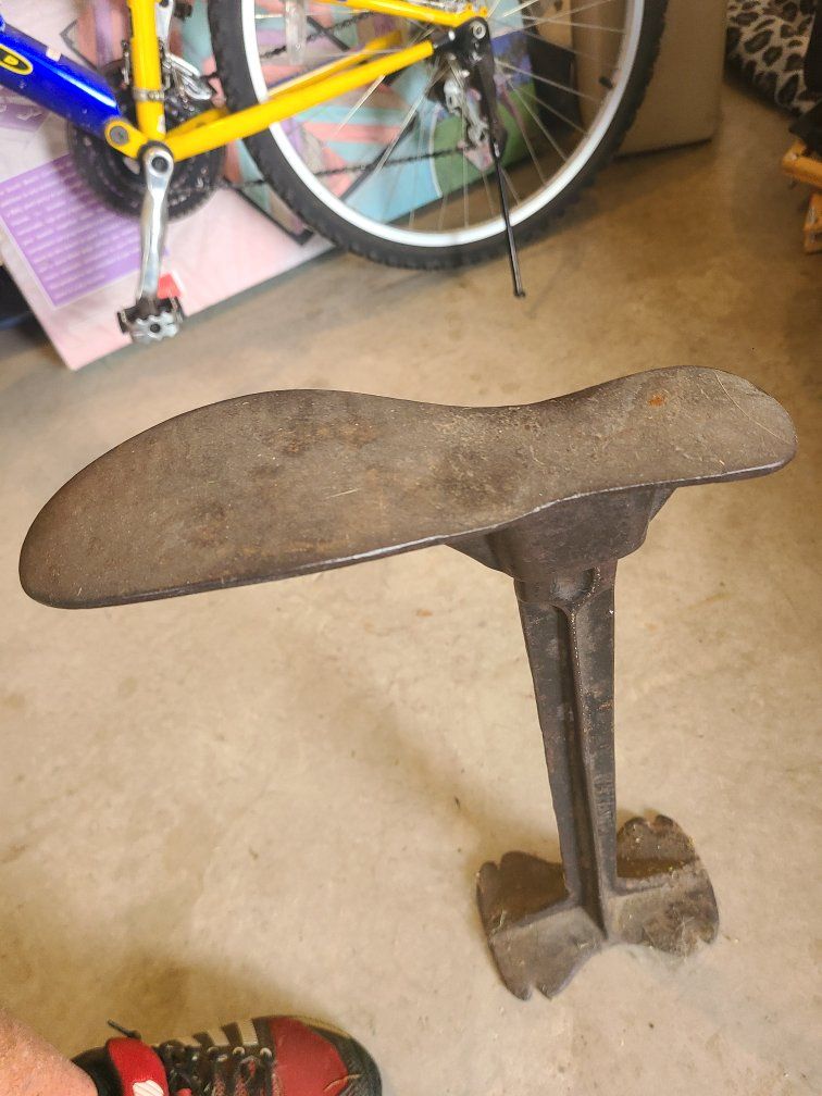Antique Cast Iron Cobbler Shoemaker Anvil Stand Shoe Last